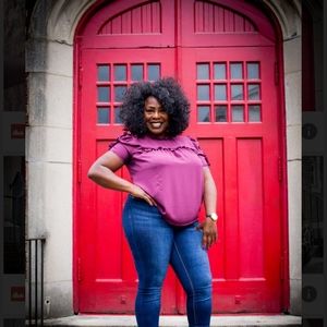 Meet your Posher, Ronetta